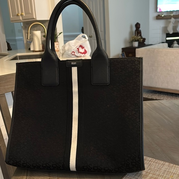 Dkny Large Black Bag - Picture 1 of 6